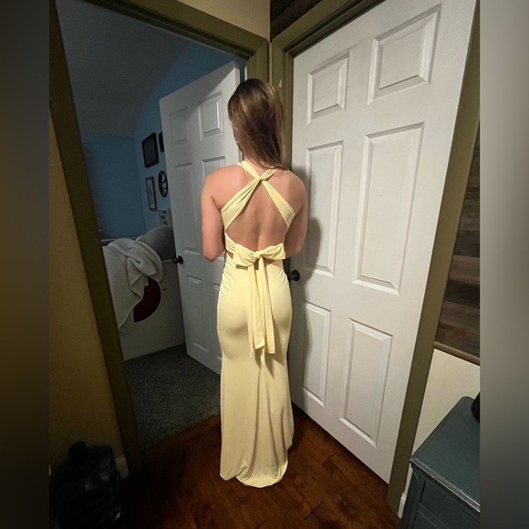 Lucy in the Sky Yellow Maxi Dress - Picture 4 of 4